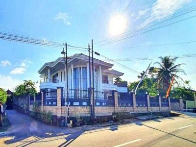 Villa 2 Lantai Mewah Asri dan Luas di Sleman Yogyakarta (ED-TN)