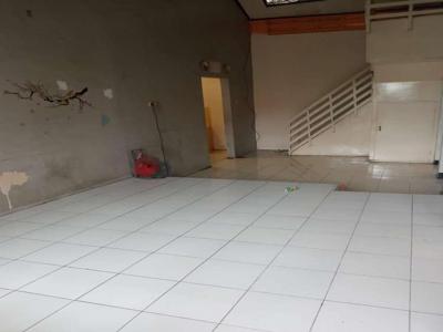 Disewakan rumah bagus di Duta Bumi 1 Bekasi