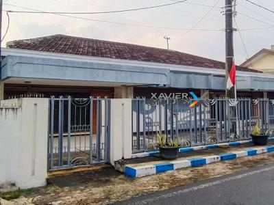 Disewakan Rumah Klasik Area Tidar Kota Malang Dekat SMA Terkenal