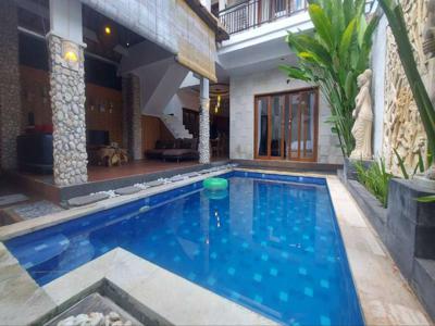 FOR LEASE Monthly Luxury Villa with Stunning Pool In Puri Gading