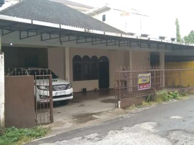 RUMAH DIKONTRAKKAN DITENGAH KOTA