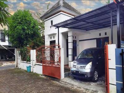 Rumah full furnish di utara terminal concat