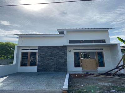 RUMAH PINGGIR JALAN 200JT-AN HANYA DI CASA VILATI KLASIK TERBARU HOME