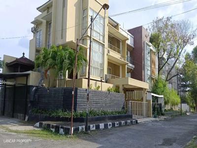 Rumah solo kota dekat jl adi sucipto