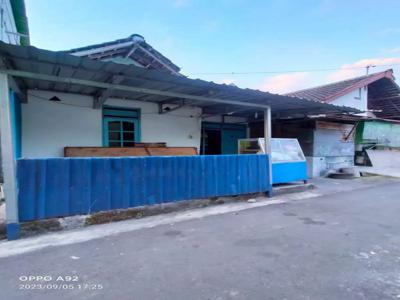 Rumah UNS 105Mt, 2Kt, 1Km, strategis, jebres, solo