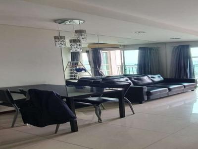 Sewa Apartemen Thamrin Residence 2 Bedroom Lantai Tinggi Furnished