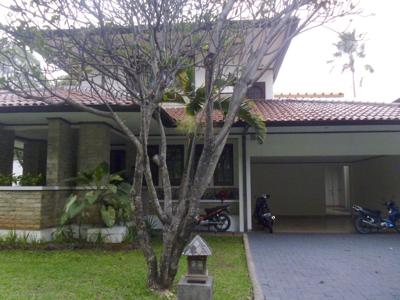 Disewakan Cepat Rumah Bagus dan Luas Di Area Cipete Jakarta STD408
