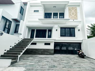 Rumah Baru 3 Lantai Harga Nego Dijakarta