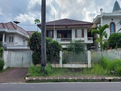 Rumah Menawan di Jalan Gedung Hijau Raya Pondok Indah Harga Murah