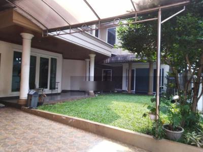 Rumah mewah, tanah luas fasilitas lengkap, Pakubuwono Jakarta Selatan