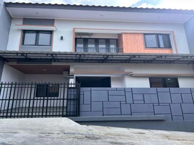 Rumah Sampangan Full Renov 2 Lantai Siap Huni