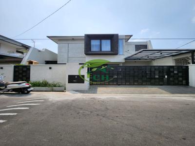 T793.Rumah Fully Furnished Dalam Komplek Di Duren Sawit Jakarta Timur