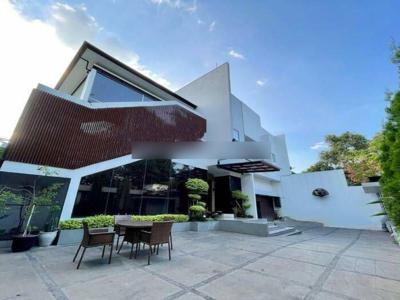Tebet Barat, Luxurious Modern House, Private Swimming Pool