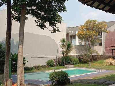 BIG AND NICE HOUSE WITH BIG GARDEN AND POOL, SUITABLE FOR RESIDENSIAL @KEMANG, SOUTH JAKARTA