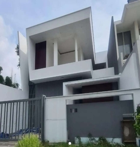 Dijual Rumah Baru Gress Minimalis Imperial Golf Pakuwon Indah