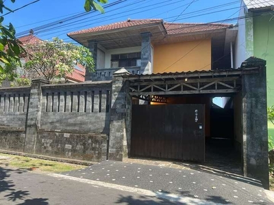 Dijual rumah mewah di drupadi Renon Denpasar