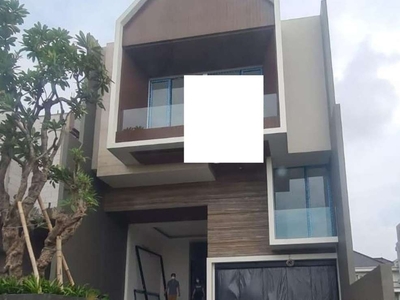 Dijual Rumah Mewah Modern Minimalis 2,5 Lantai di VBR Pakuwon Indah