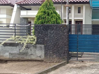 Dijual Rumah Minimalis Siap Huni Lokasi Tenang Bukit Dieng Blok N