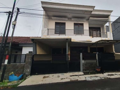 Dijual Rumah SHM di Wisma Permai Barat, Surabaya