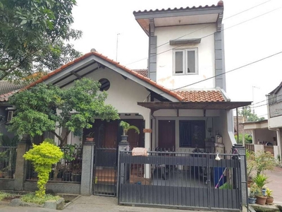 Dijual Rumah Taman Narogong Indah, Bangunan Tingkat Siap Huni