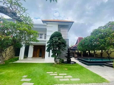Dijual villa mewah super murah sanur Denpasar Bali dekat pantai