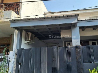Disewakan Rumah 2 Lantai di Rungkut Mapan Barat Surabaya