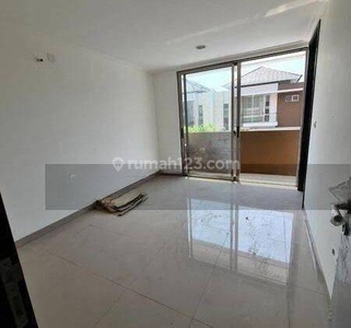 Disewakan Rumah Pik 2 Manhattan Uk10x25m2 Siap Huni At Jakarta Utara