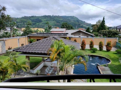 Jual Rumah Villa Full Furnished di Lembang Bandung
