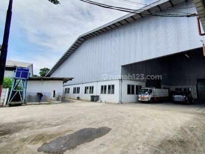 Pabrik masih beroperasi, include gudang dan kantor di Kp Cakung, Desa Babat, Kec Legok, Tangerang
