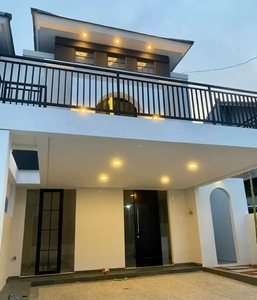 Rumah baru 2 lantai Tirto agung dkt kampus Undip Tembalang Semarang