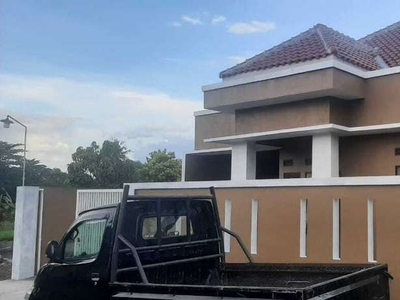 Rumah Baru Siap Huni Besi Jl Kaliurang