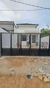 Rumah cantik lantai Ready Siap Huni lokasi dalam kav IIP kalimulya