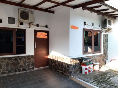 rumah dijual di vila dago. murah dan siap huni