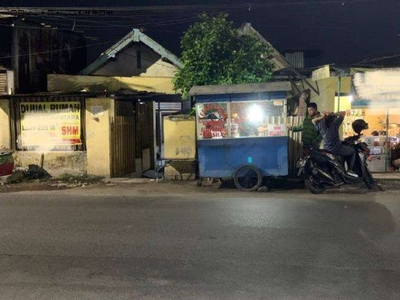 Rumah Kos Aktif di Raya Ketintang , Nol Jalan, Strategis