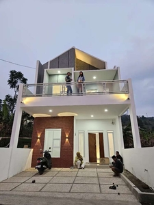 Rumah Lux 2 Lantai di Jatihandap Cicaheum Antapani Bandung