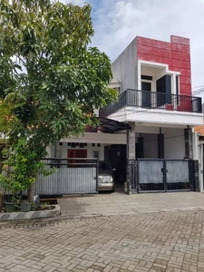 Rumah-Medokan-Asri-Utara-Belakang-Graha-YKP-Surabaya