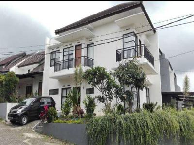 Jual or sewa rumah villa Bandung