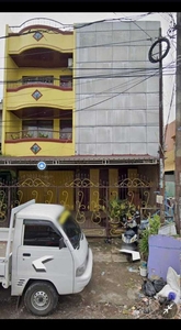 3.63. MP. Dijual Ruko di Jalan Pongtiku, Makassar.