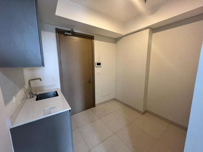 DI JUAL APARTEMENT GOLD COAST LUAS 29M2