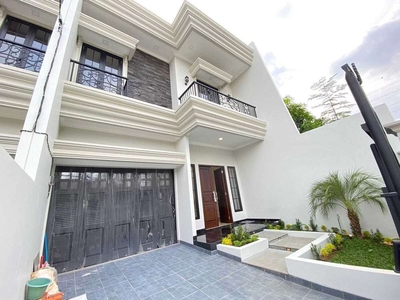 Dijual Rumah 2 Lantai Dengan Design Yang Modern Di Duren Sawit Jakarta