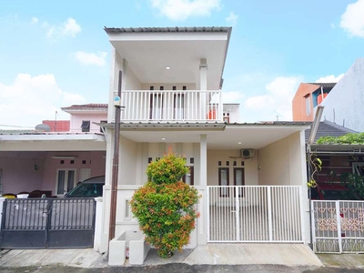 Dijual Rumah 2 Lantai Estetik Sudah Renovasi di Bukit Cimanggu City