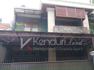 Dijual Rumah 2lt dekat perkantoran strategis perkantoran scbd di senay