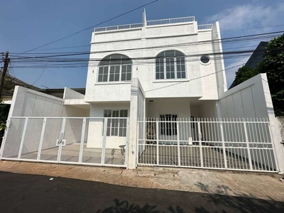 Dijual Rumah di Jl. Raya Ceger Cipayung, Jakarta Timur