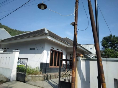 Dijual Rumah Komplek Padasuka Cimahi Dekat Cimahi Kota