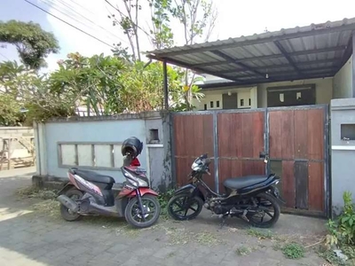 Dijual rumah kosong luas 100 m² posisi Hook, Tabanan, Bali