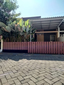 Dijual rumah rungkut new green hill Furnished BU