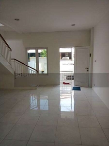 Dijual Rumah2 lantai di Gading Griya Kelapa Gading