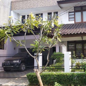 Disewakan rumah di Elang Sektor 9 Bintaro Jaya