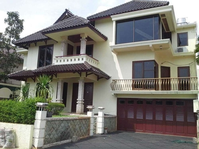 Jual BU Rumah Mewah dalam Komplek di Lebak Bulus Jakarta Selatan