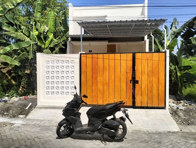 Jual rumah baru gress lokasih wonorejo selatan rungkut surabaya